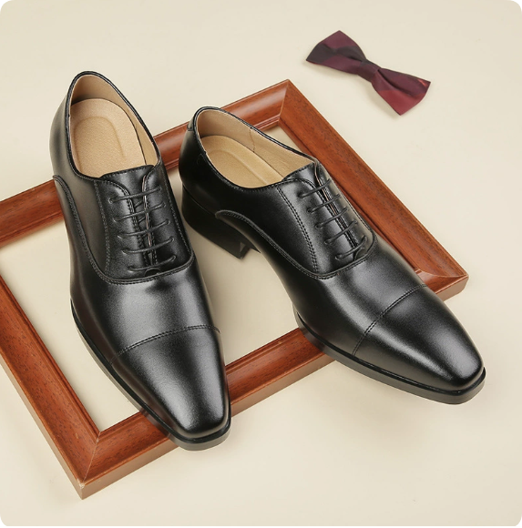 Men's Pointed-Toe Dress Shoes — Simple, Business-Casual Leather Footwear Featuring a Soft, Non-Slip, and Wear-Resistant Sole — The Ideal Choice for Commuting