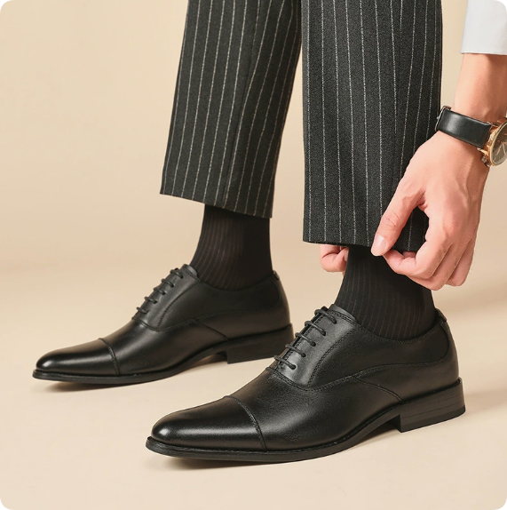 Men's Pointed-Toe Dress Shoes — Simple, Business-Casual Leather Footwear Featuring a Soft, Non-Slip, and Wear-Resistant Sole — The Ideal Choice for Commuting